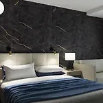 Mercure Center