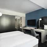 Mercure Center מלון