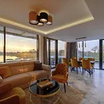 Mercure Center Hotel