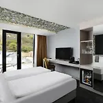 Mercure Center מלון