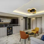 Mercure Center 4*