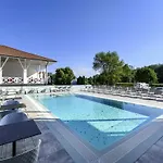מלון Mercure Center
