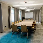 מלון Mercure Center טוקאי