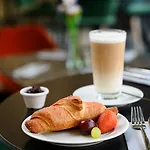 מלון Mercure Center טוקאי