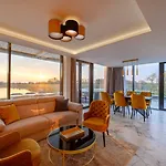 Mercure Center 4*