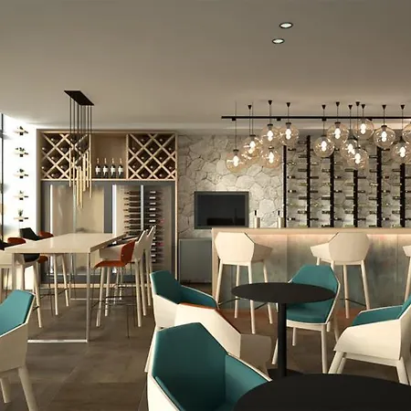 Mercure Center 4*