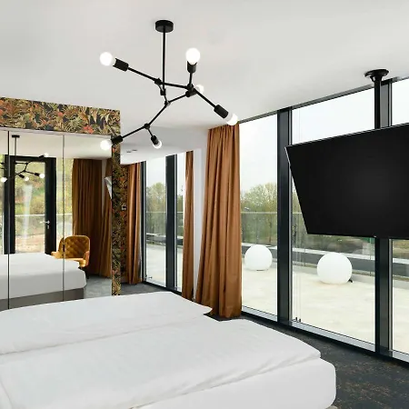 Mercure Center Hotel