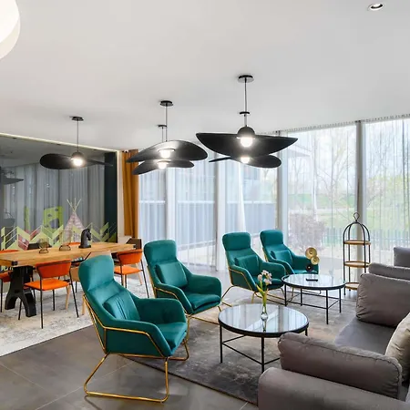 מלון Mercure Center