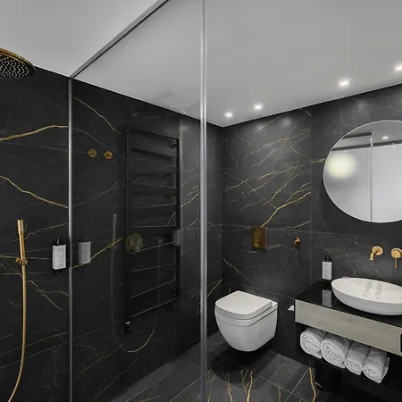 מלון Mercure Center 4*