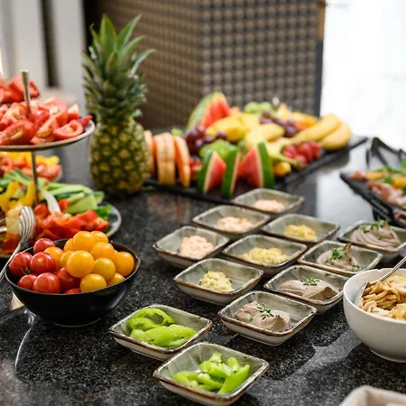 מלון Mercure Center טוקאי