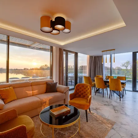 Mercure Center 4*