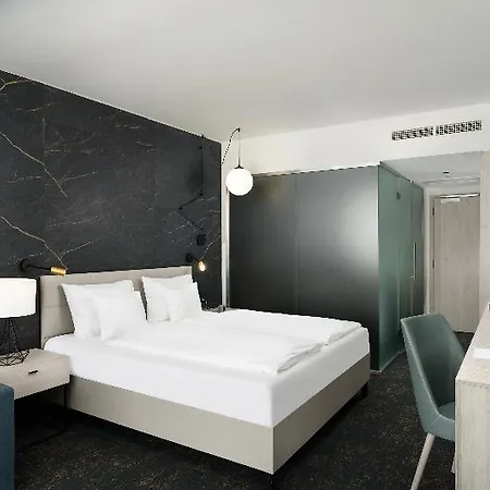 Mercure Center 4*