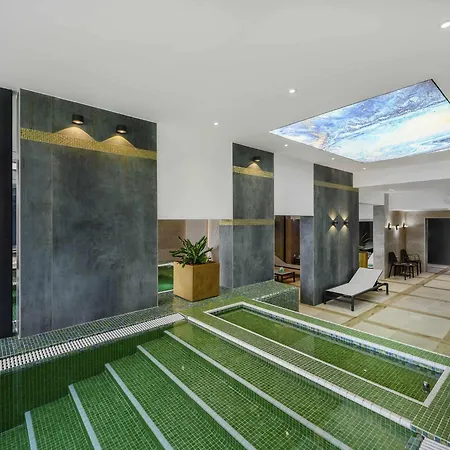 Mercure Center 4* טוקאי