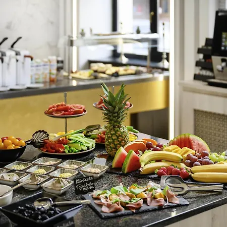 Mercure Center מלון 4*