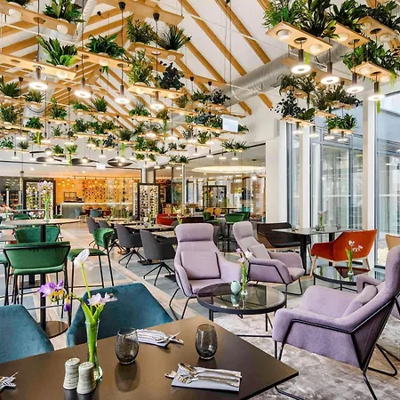 Mercure Center 4*