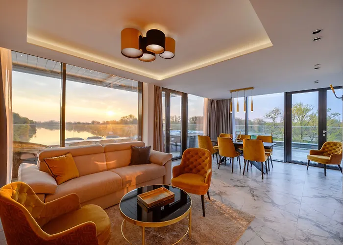 Mercure Center 4*