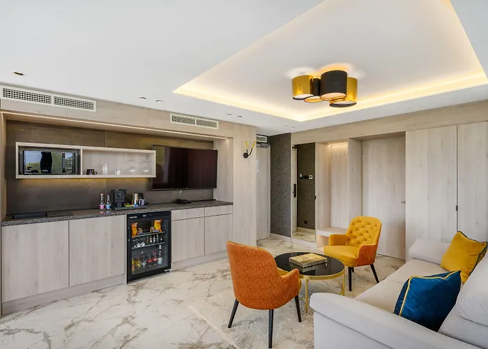 Mercure Center 4*