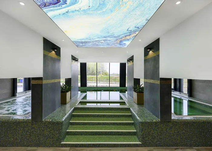 Mercure Center Hotel